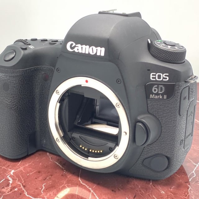 EOS 6D Mark II ボディ