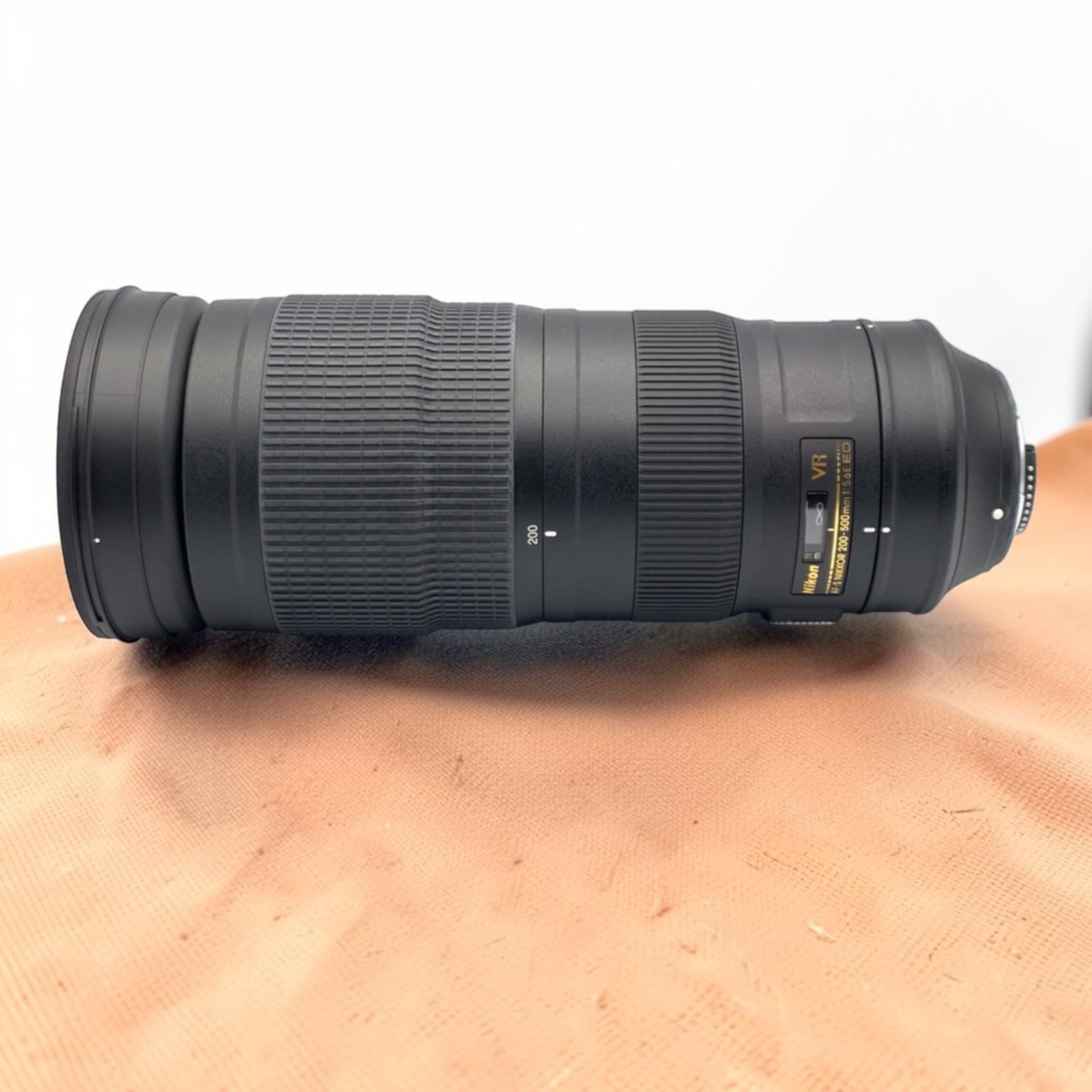ニコン AF-S NIKKOR 200-500mm f/5.6E ED VRの新品/中古の在庫一覧