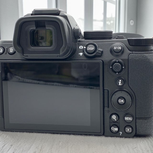 Z5II ボディ