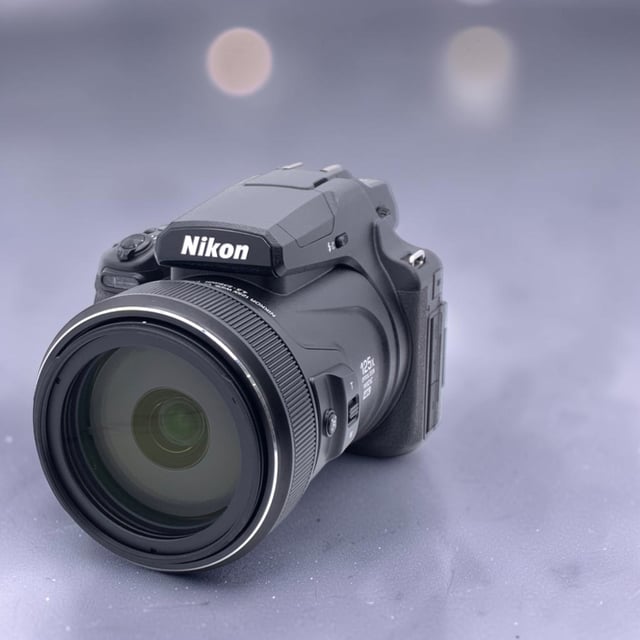 COOLPIX P1000