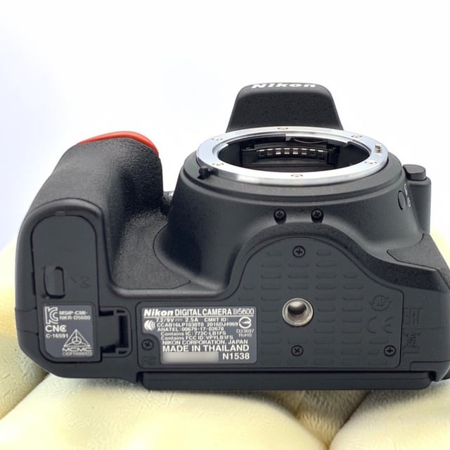 D5600 ボディ