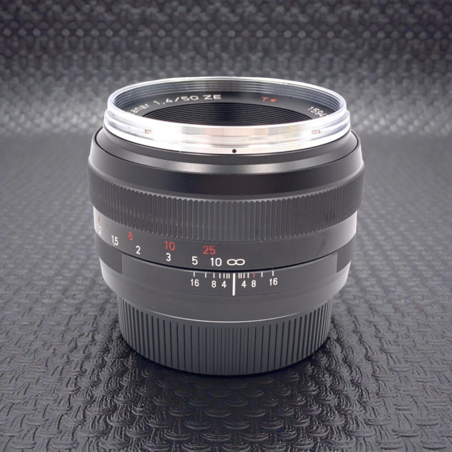 カールツァイス Planar T* 1.4/50 ZEの新品/中古の在庫一覧 | みんなの