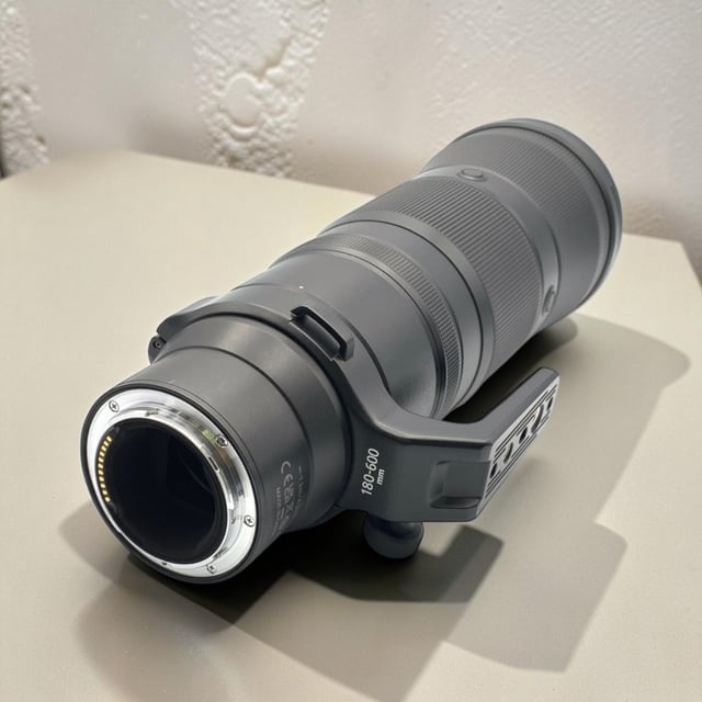 NIKKOR Z 180-600mm f/5.6-6.3 VR