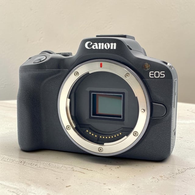 EOS R50 ボディ "ブラック"