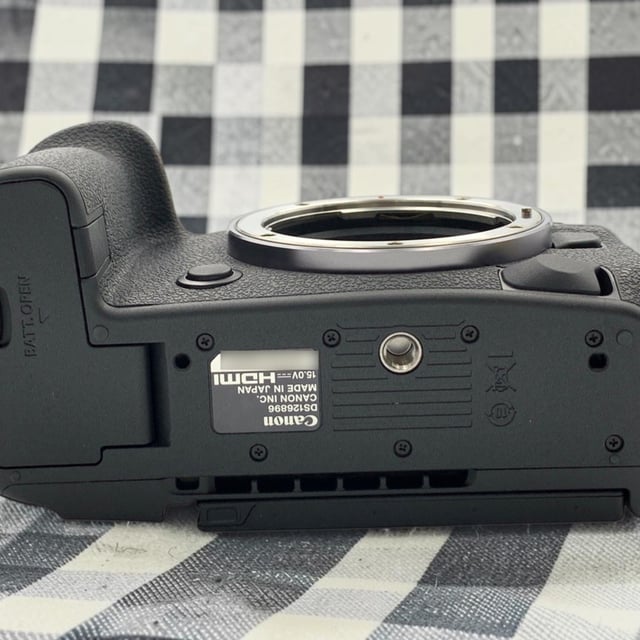EOS R5 Mark II ボディ