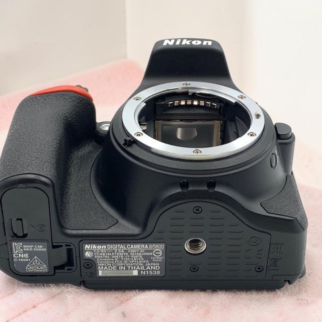 D5600 ボディ