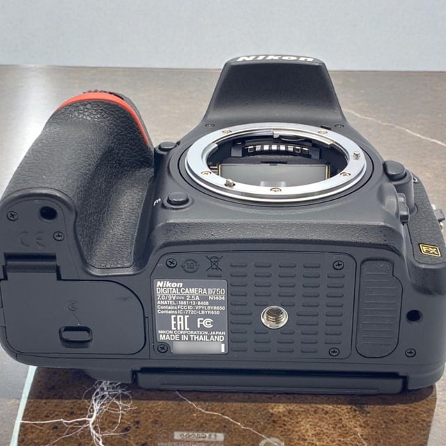 D750 ボディ
