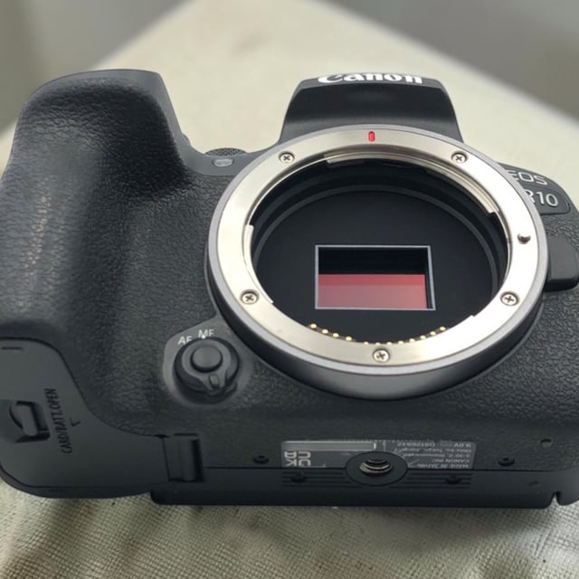 EOS R10 ボディ
