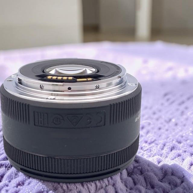 EF 50mm F1.8 STM