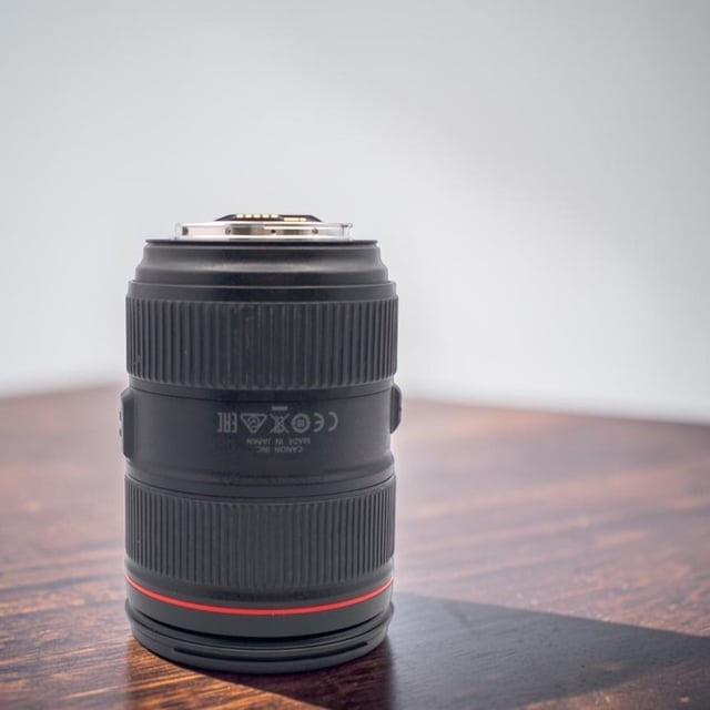 EF 24-105mm F4L IS II USM