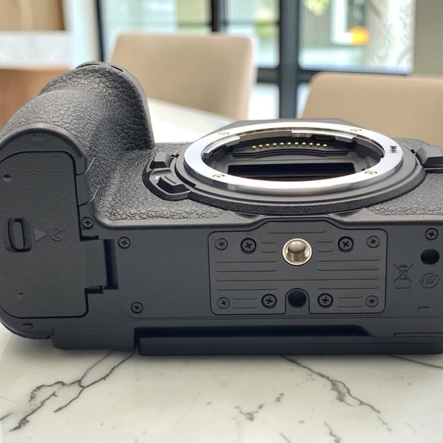 Z5II ボディ