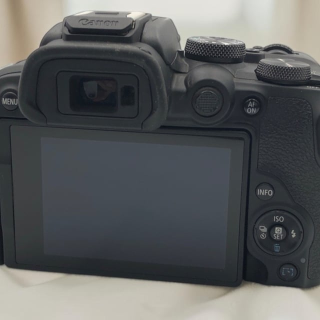 EOS R10 ボディ