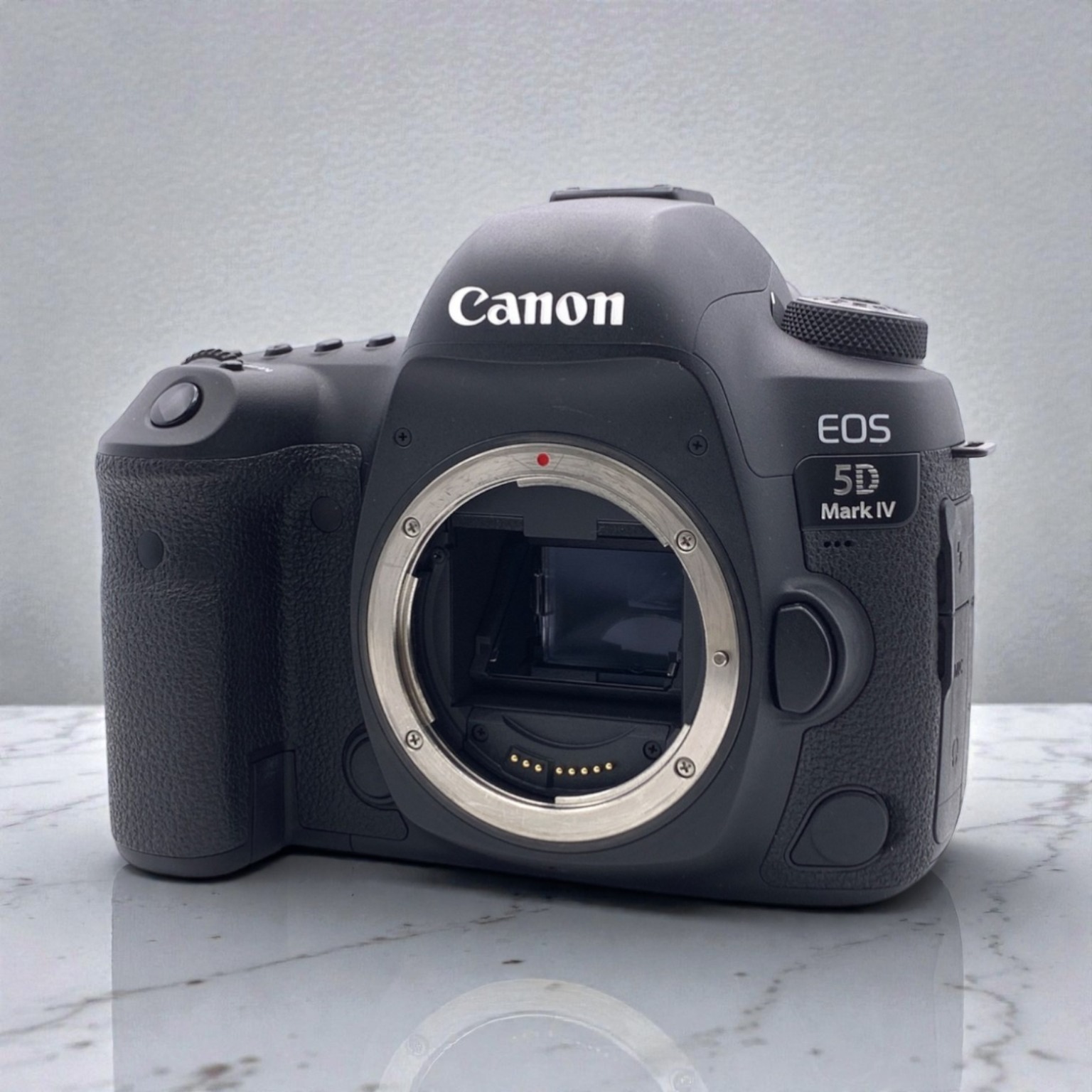 Canon EOS 5D Mark IV ボディの新品/中古を買うならみんなのカメラ