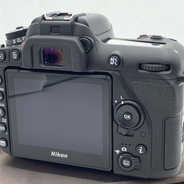 D7500 ボディ