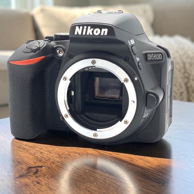 D5600 ボディ
