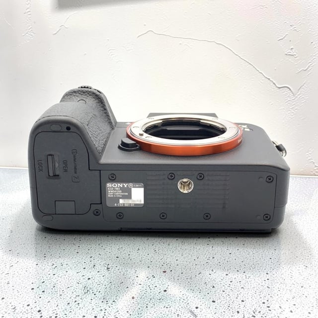 α7 III ILCE-7M3 ボディ