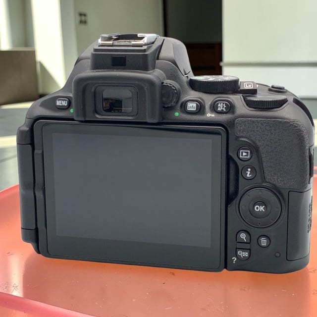 D5600 ボディ