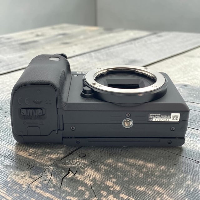 α6400 ILCE-6400 ボディ "ブラック"