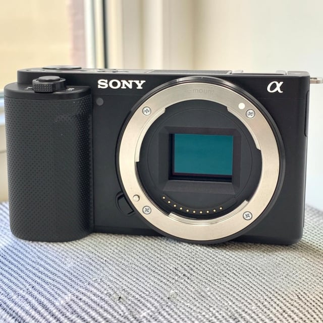 VLOGCAM ZV-E10 ボディ "ブラック"