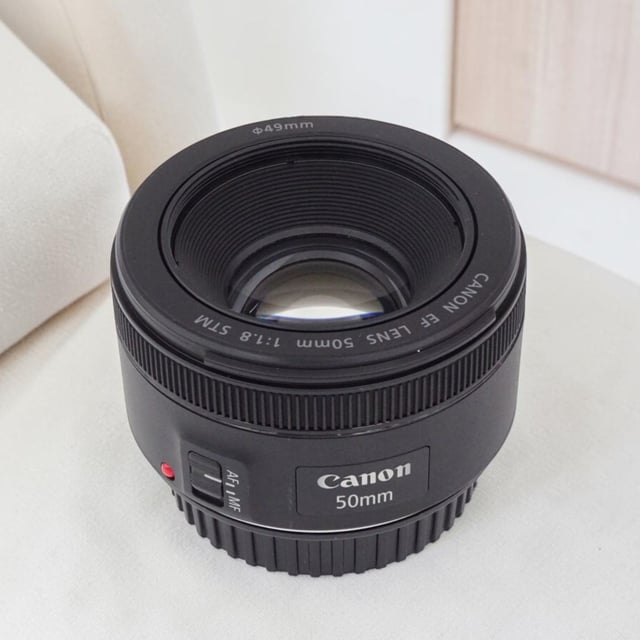 EF 50mm F1.8 STM