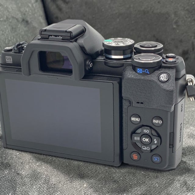 OM-D E-M10 Mark IV ボディ "ブラック"