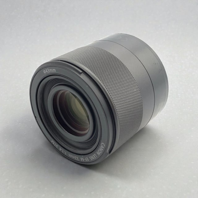 EF-M32mm F1.4 STM