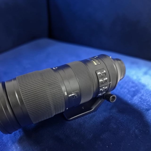 AF-S NIKKOR 200-500mm f/5.6E ED VR