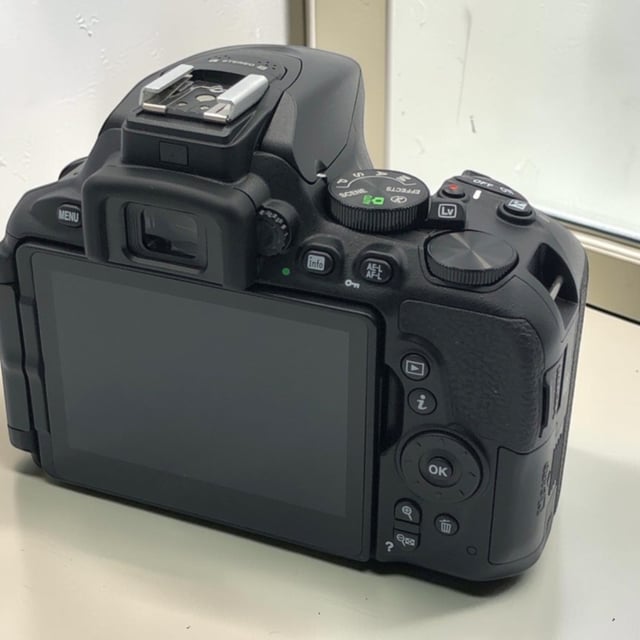 D5600 ボディ