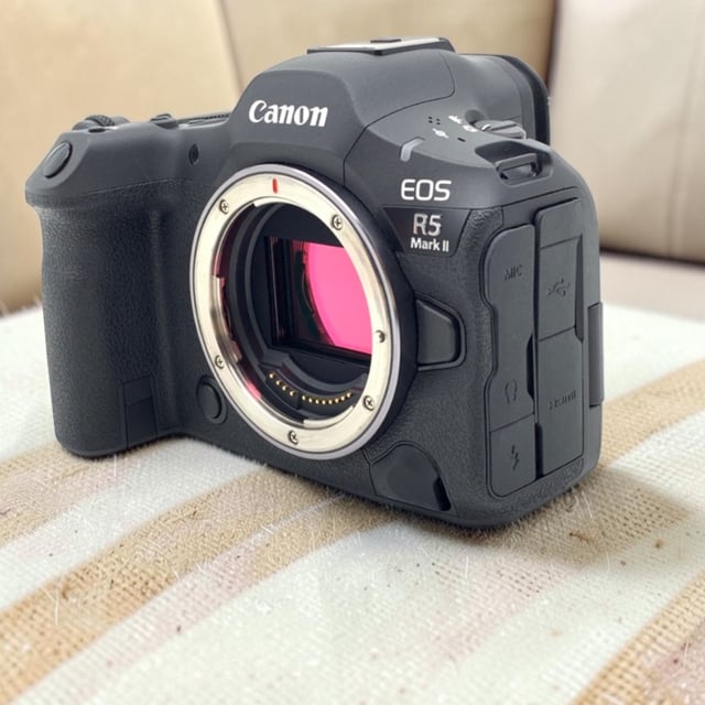 EOS R5 Mark II ボディ