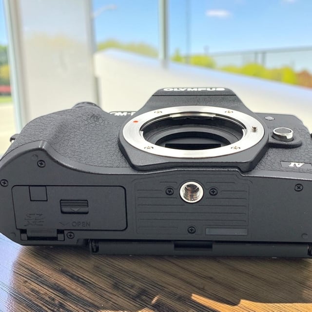OM-D E-M10 Mark IV ボディ "ブラック"