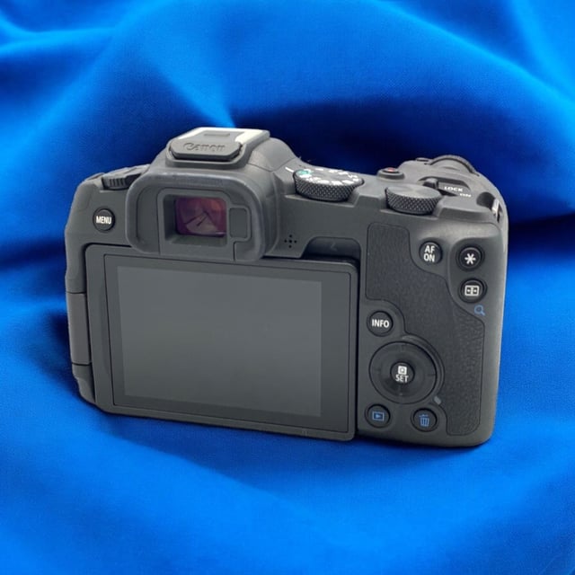 EOS R8 ボディ