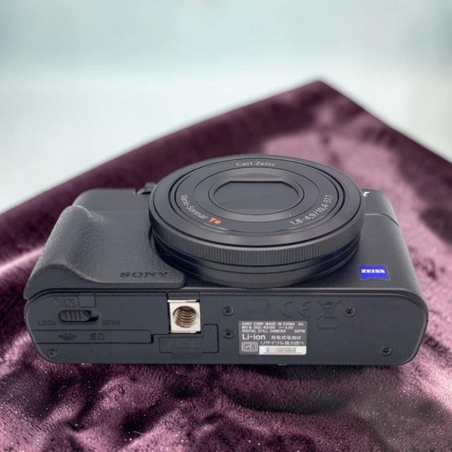 サイバーショット RX100(DSC-RX100)