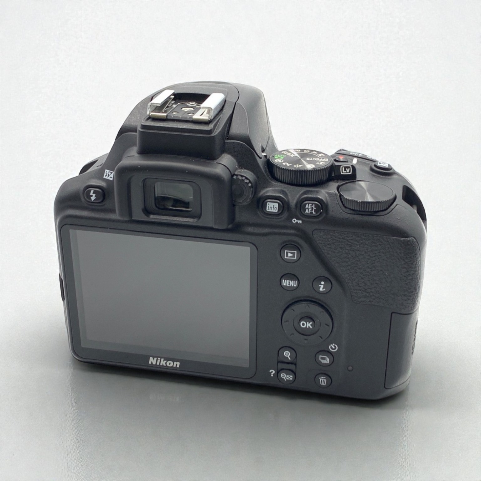 D3500 ボディの中古カメラを買うならみんなのカメラ gUzkZz17oWmo