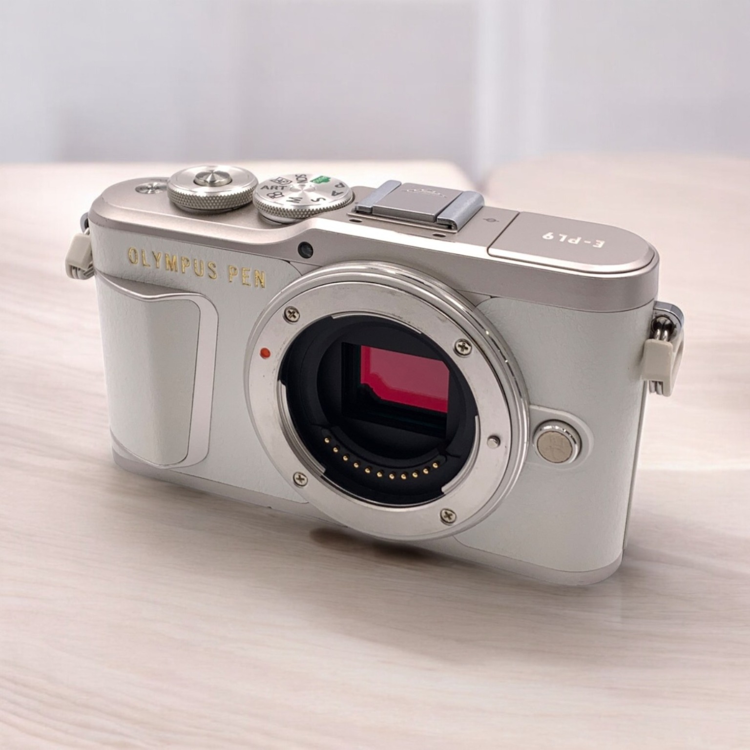 Olympus E-PL9 ボディ ホワイト OLYMPUS PEN E-PL9 ボディ 
