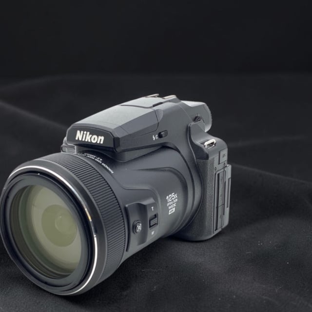COOLPIX P1000