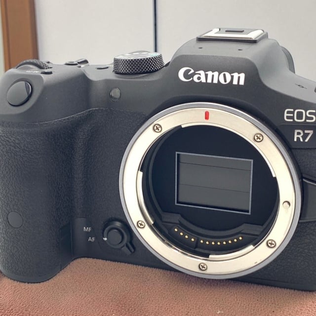 EOS R7 ボディ