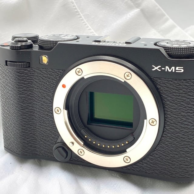 X-M5 ボディ "ブラック"