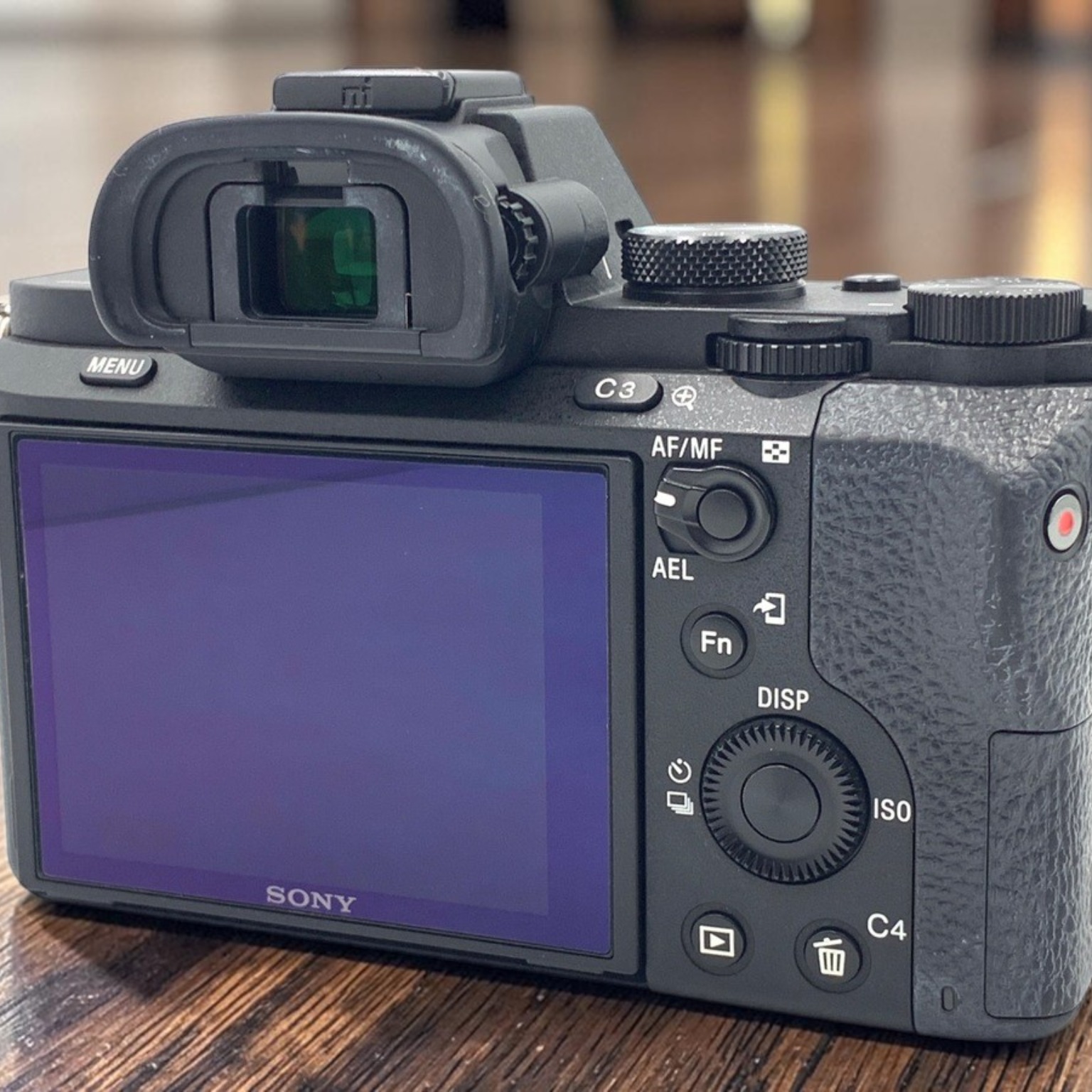 SONY α7 II ILCE-7M2 ボディの中古 (美品)・¥67,060 by しのべ