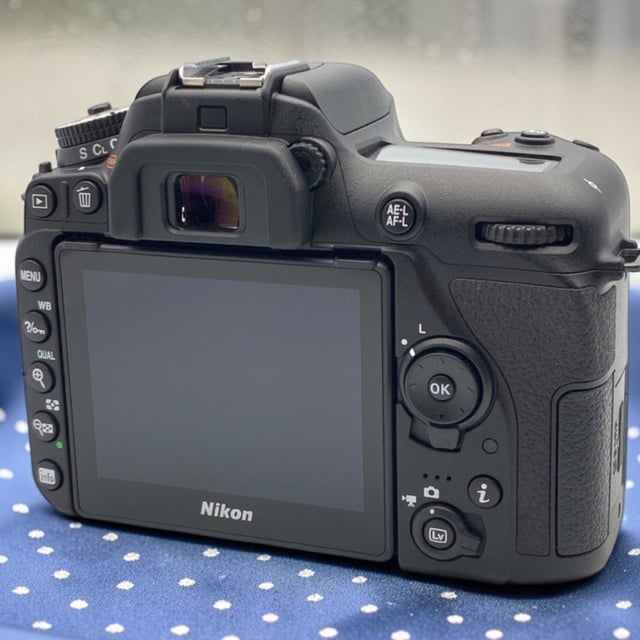 D7500 ボディ