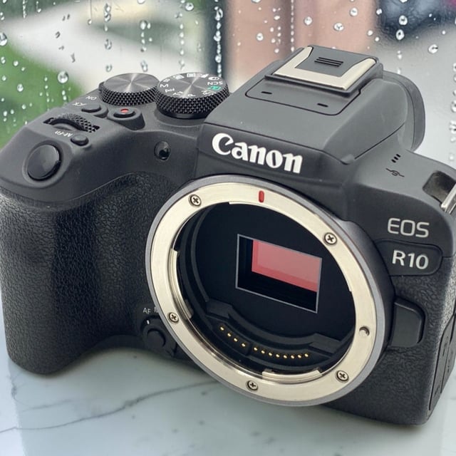 EOS R10 ボディ