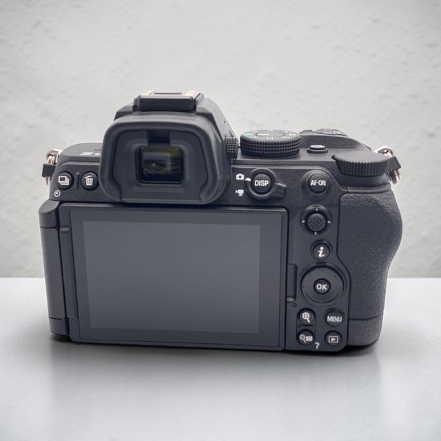 Z5II ボディ