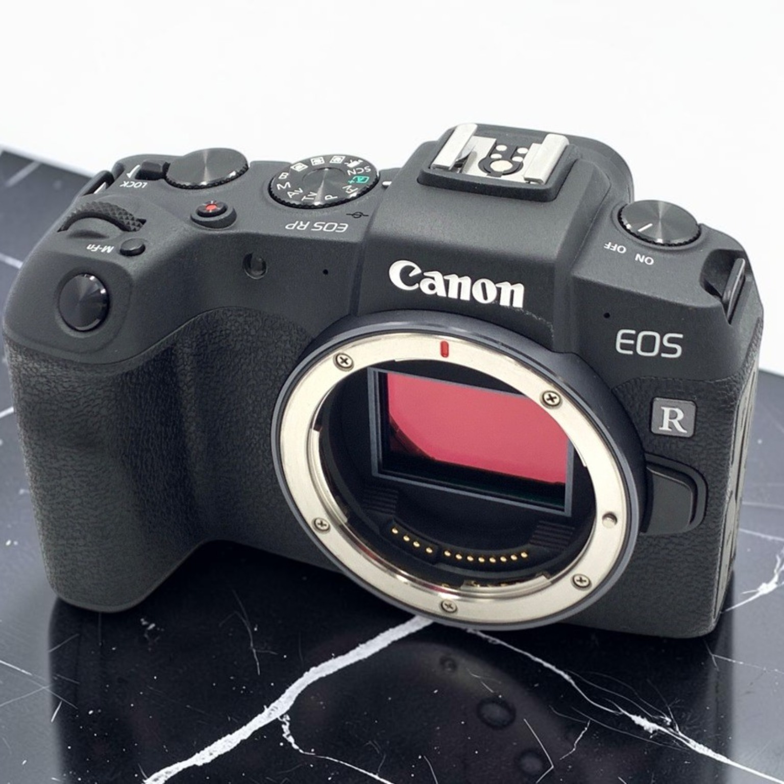 Canon EOS RP ボディの中古 (美品)・¥84,920 by ひさも | みんなのカメラ