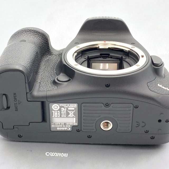EOS 7D Mark II ボディ