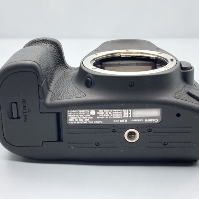 EOS 6D Mark II ボディ