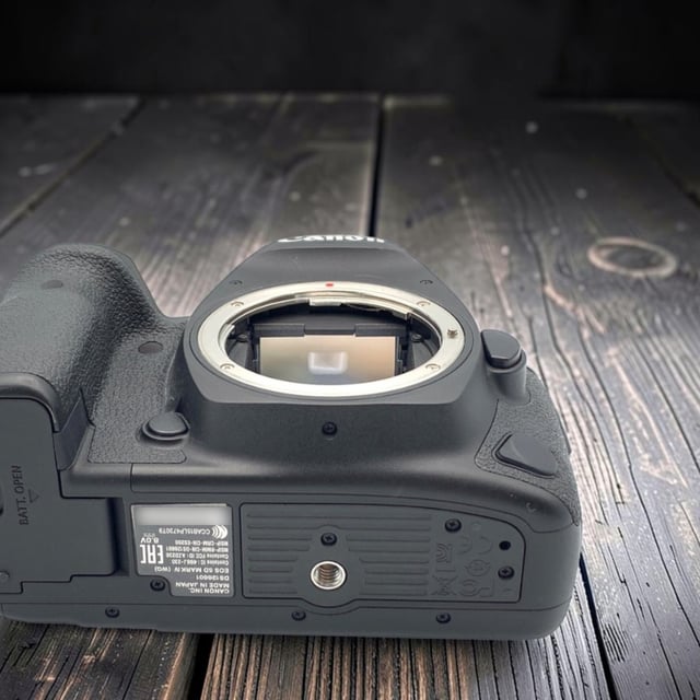 EOS 5D Mark IV ボディ