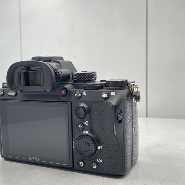 α7R III ILCE-7RM3 ボディ