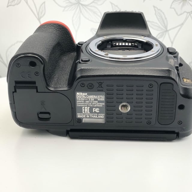 D750 ボディ