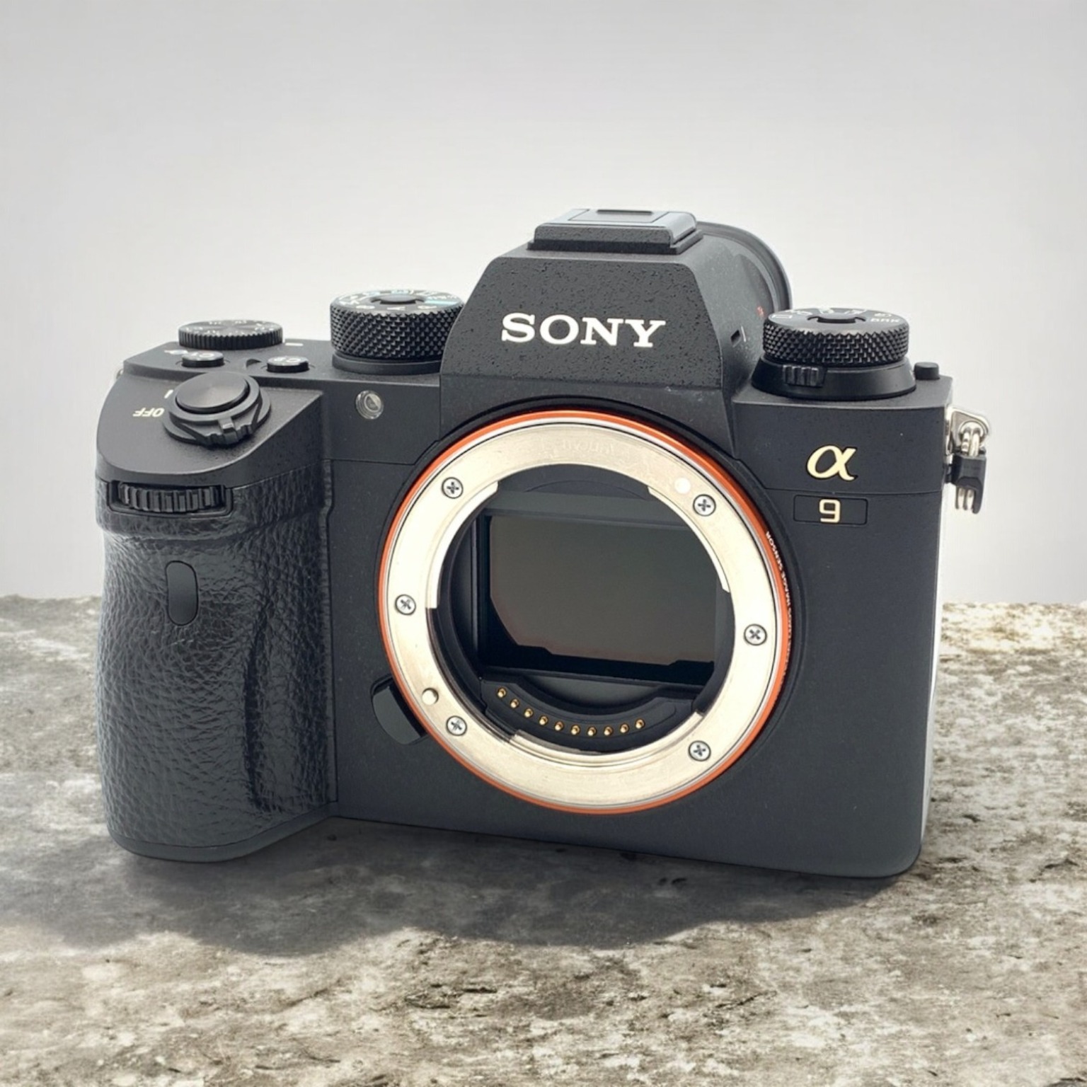 SONY α9 ILCE-9 ボディの中古 (美品)・¥182,870 | みんなのカメラ