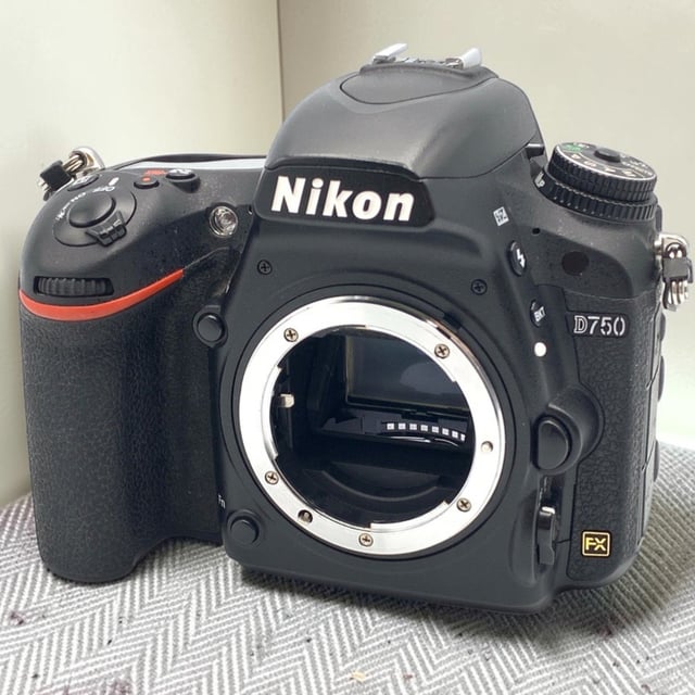 D750 ボディ