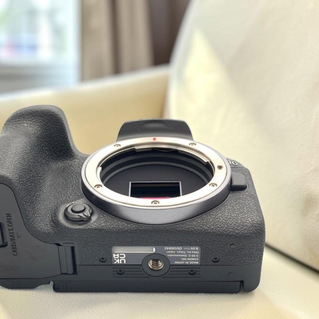 EOS R10 ボディ